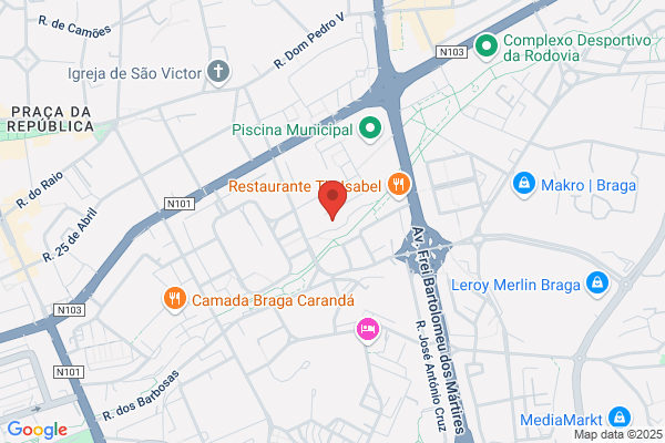 Clínica Veterinária Das Piscinas Lda